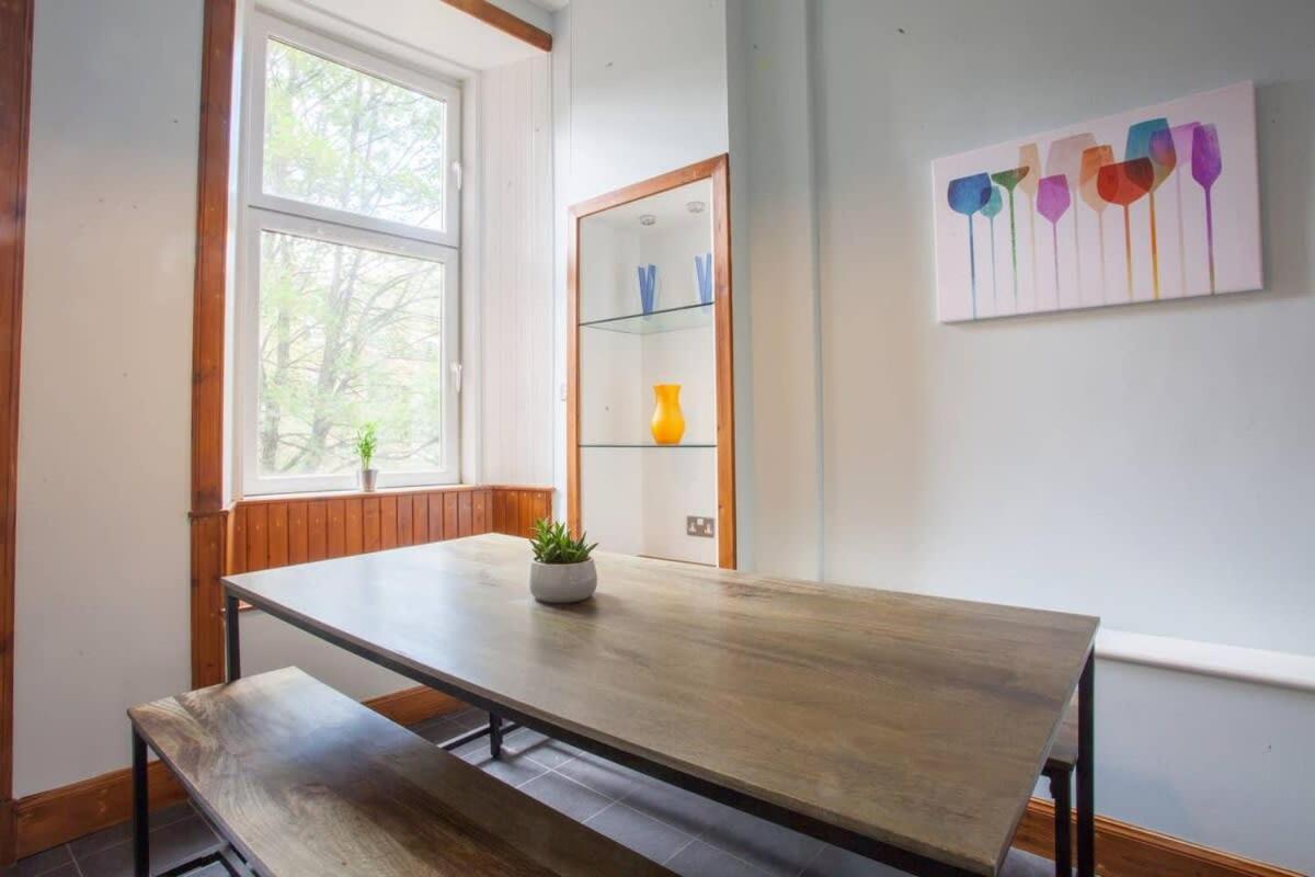Modern, Light-Filled And Sleek West End Apartment Glasgow Exterior photo