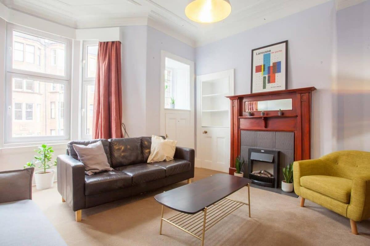 Modern, Light-Filled And Sleek West End Apartment Glasgow Exterior photo